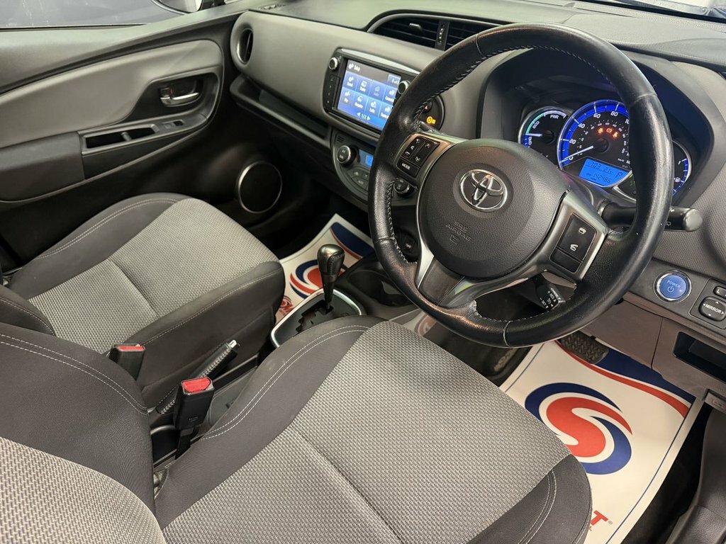 Toyota Yaris Design Blue #15