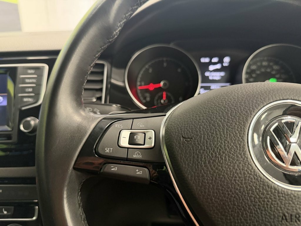 Volkswagen Golf SV Sv 2.0 Tdi Bluemotion Tech Gt Silver #16