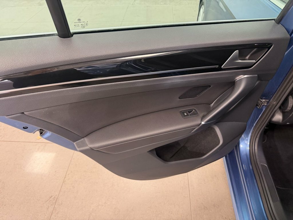 Volkswagen Golf SV Sv 2.0 Tdi Bluemotion Tech Gt Silver #36