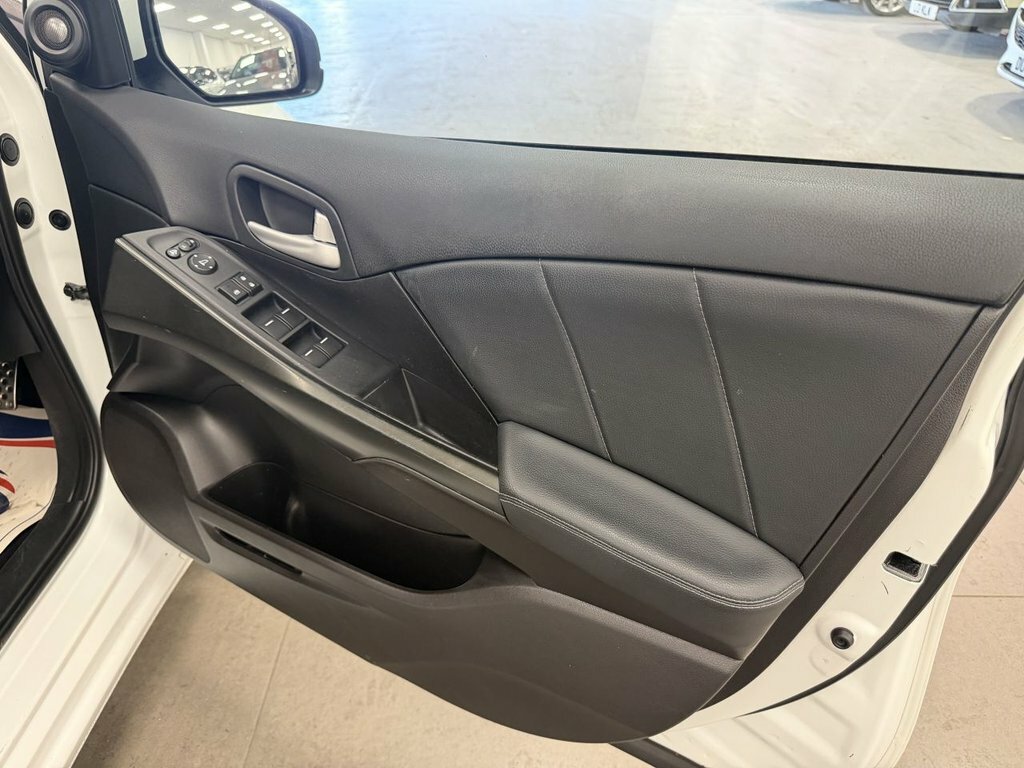 Honda Civic 1.8 I-vtec Se Plus 5-Door Black #14