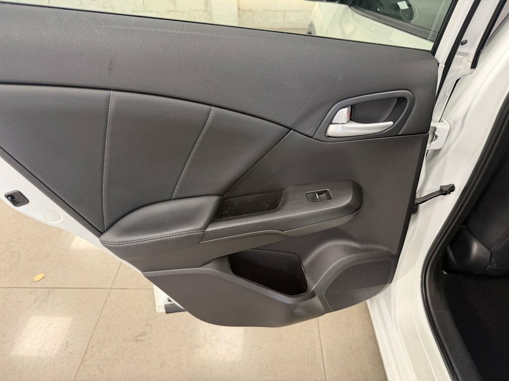 Honda Civic 1.8 I-vtec Se Plus 5-Door Black #36