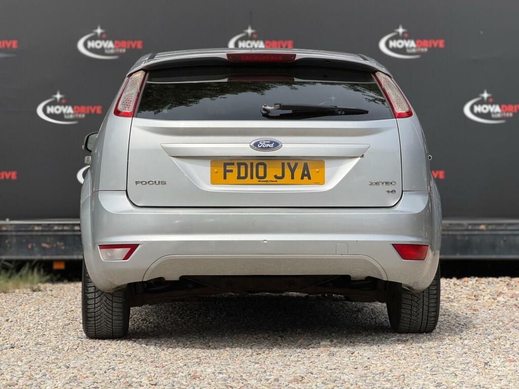 Ford Focus 1.6 Tdci Dpf Zetec Estate 115 G Red #14