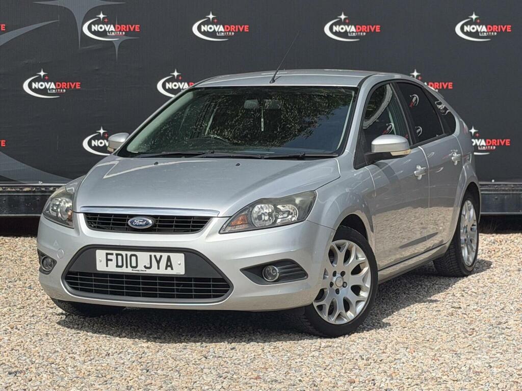 Ford Focus 1.6 Tdci Dpf Zetec Estate 115 G Red #1