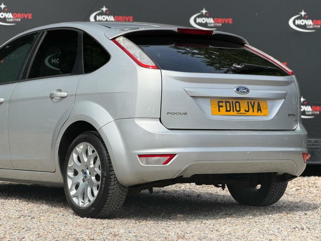 Ford Focus 1.6 Tdci Dpf Zetec Estate 115 G Red #17