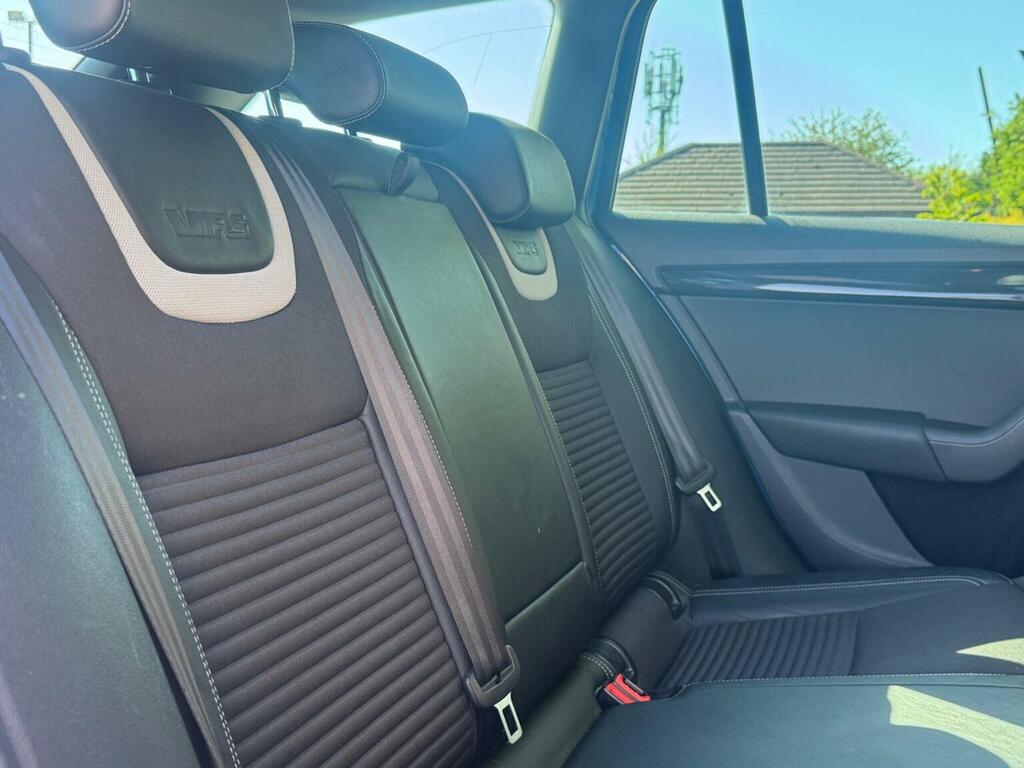 Skoda Octavia Skoda Estate 2.0 Tdi Cr Vrs Blue #47