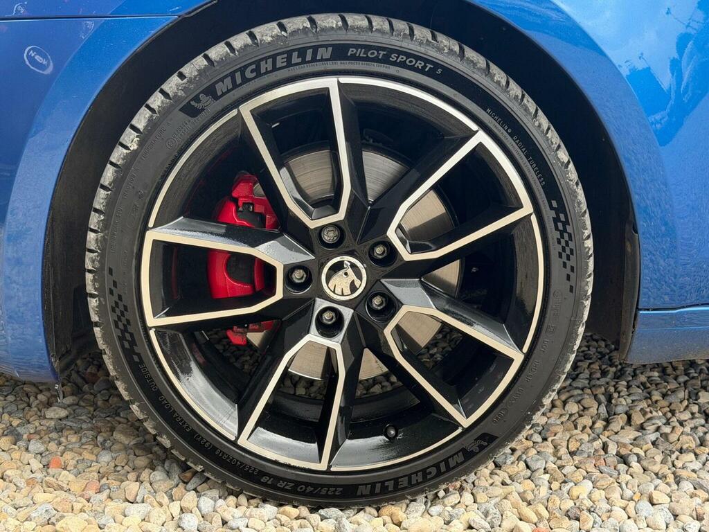 Skoda Octavia Skoda Estate 2.0 Tdi Cr Vrs Blue #25