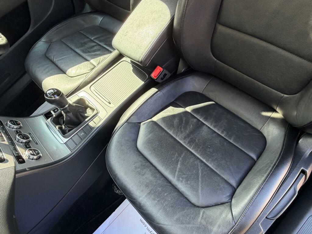 Volkswagen Passat Executive #53
