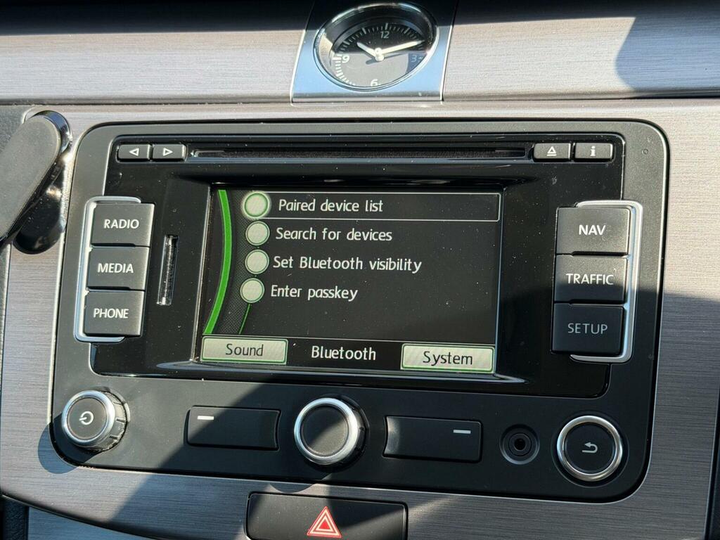 Volkswagen Passat Executive #43