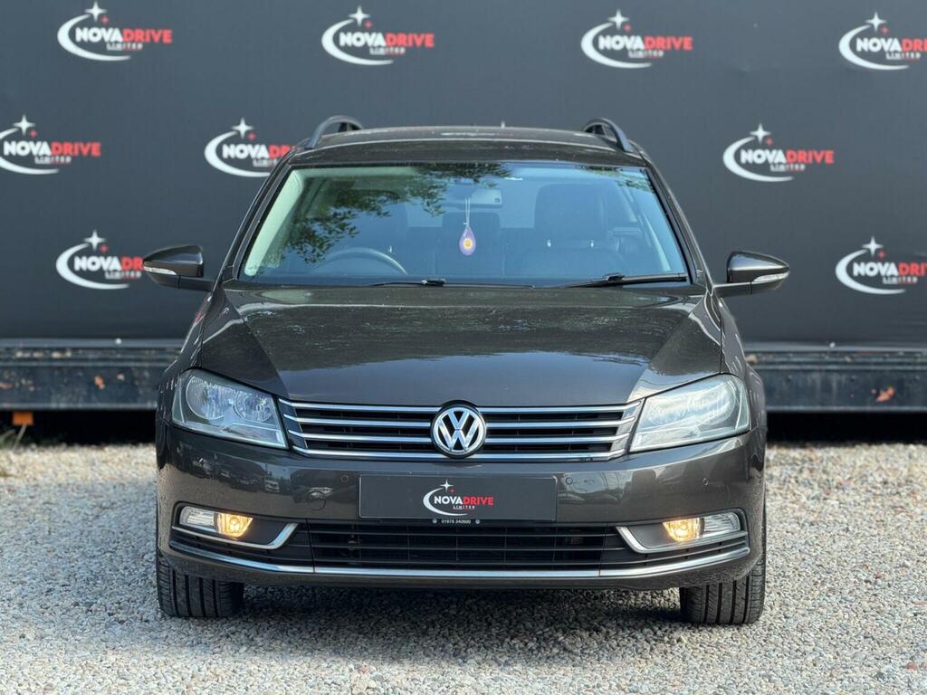Volkswagen Passat Executive #22