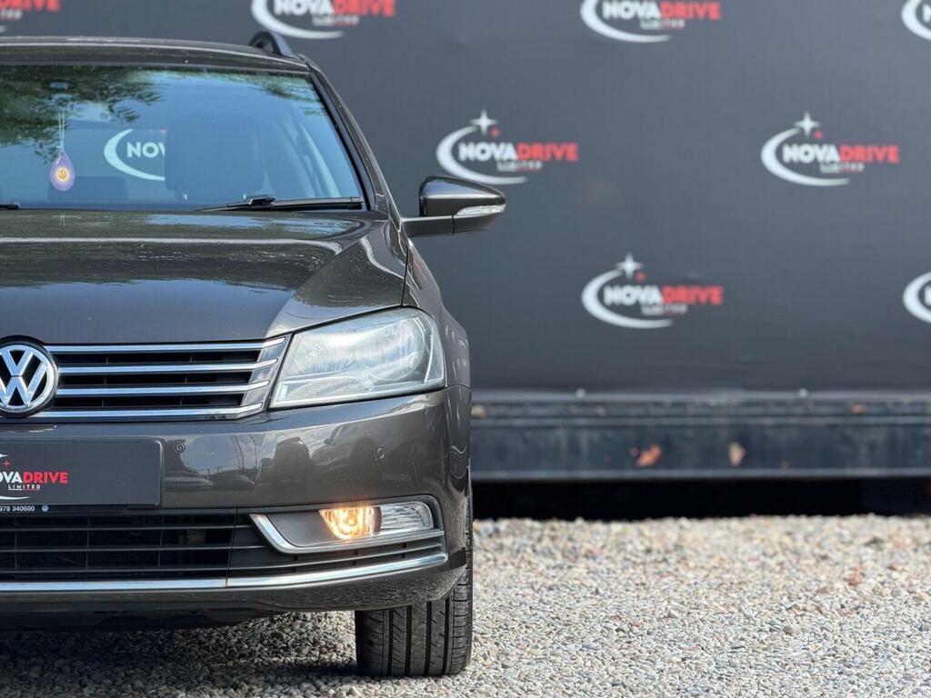 Volkswagen Passat Executive #21