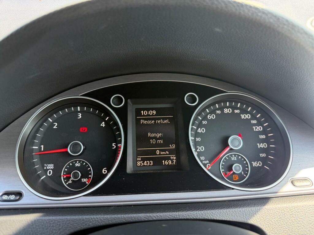 Volkswagen Passat Executive #31