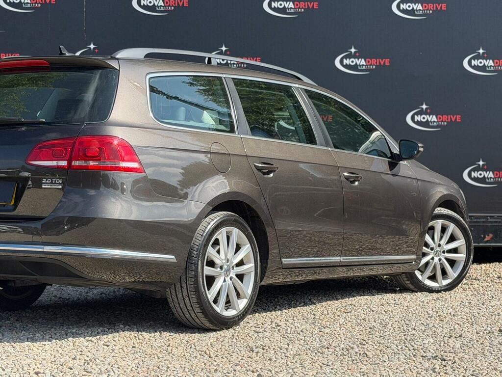 Volkswagen Passat Executive #11