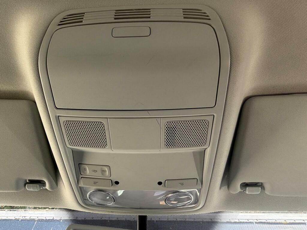 Volkswagen Passat Executive #46