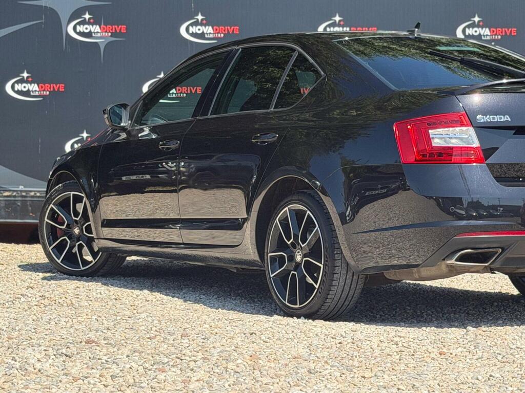 Skoda Octavia 2.0 Tdi Vrs Dsg Euro 5 Ss Black #18