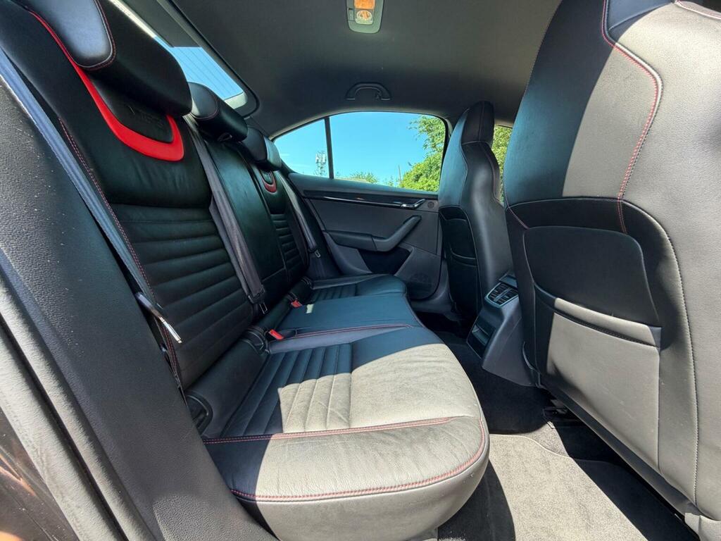Skoda Octavia 2.0 Tdi Vrs Dsg Euro 5 Ss Black #57