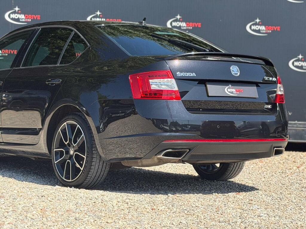 Skoda Octavia 2.0 Tdi Vrs Dsg Euro 5 Ss Black #17