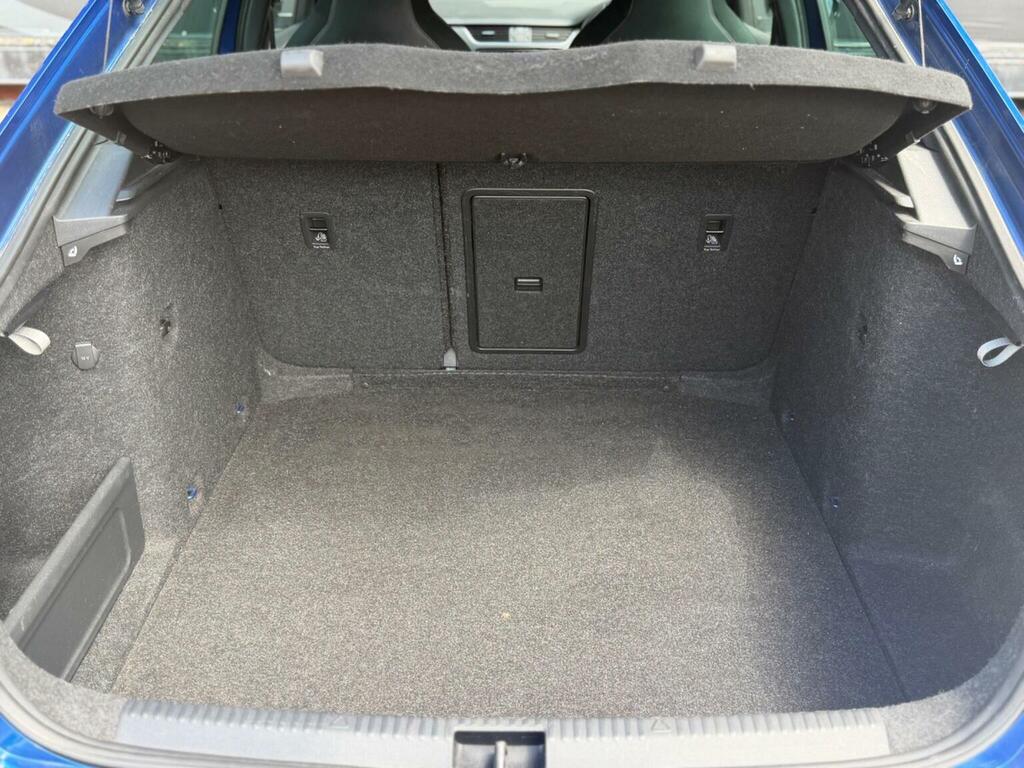 Skoda Octavia  White #56