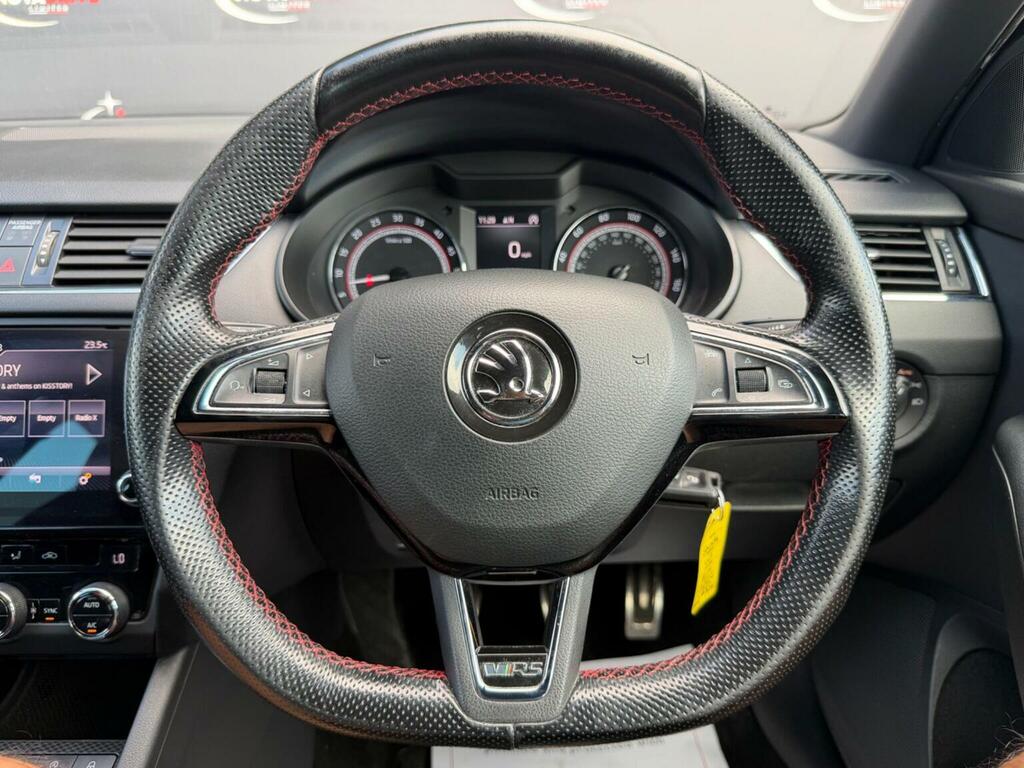 Skoda Octavia  White #27