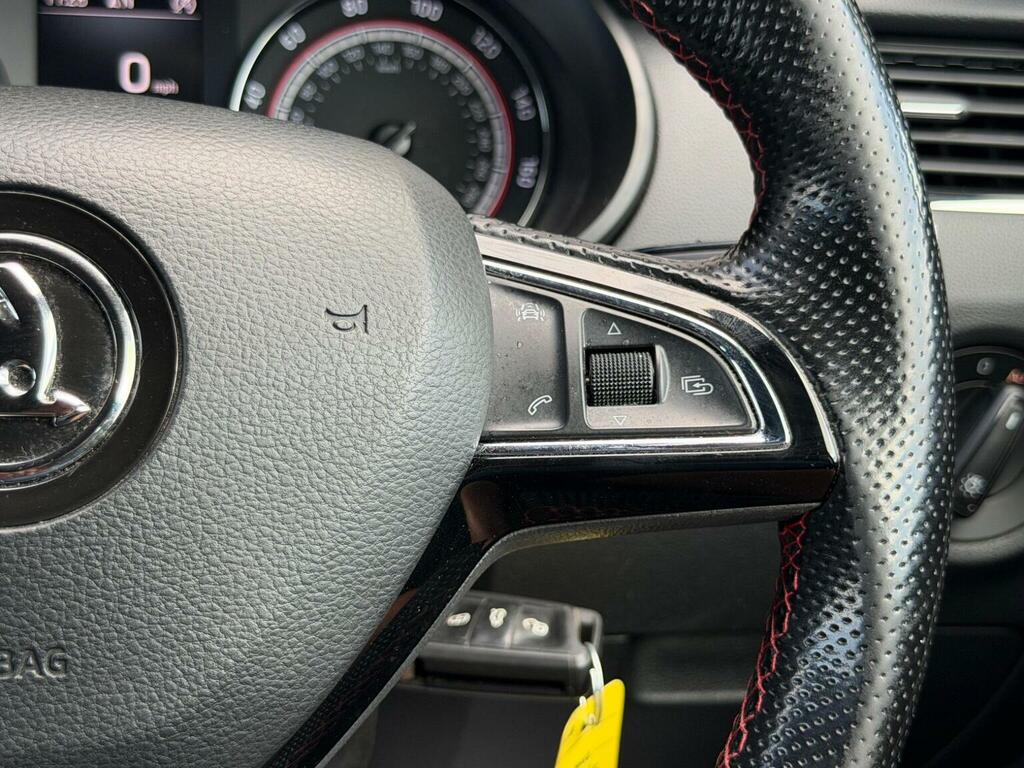 Skoda Octavia  White #29