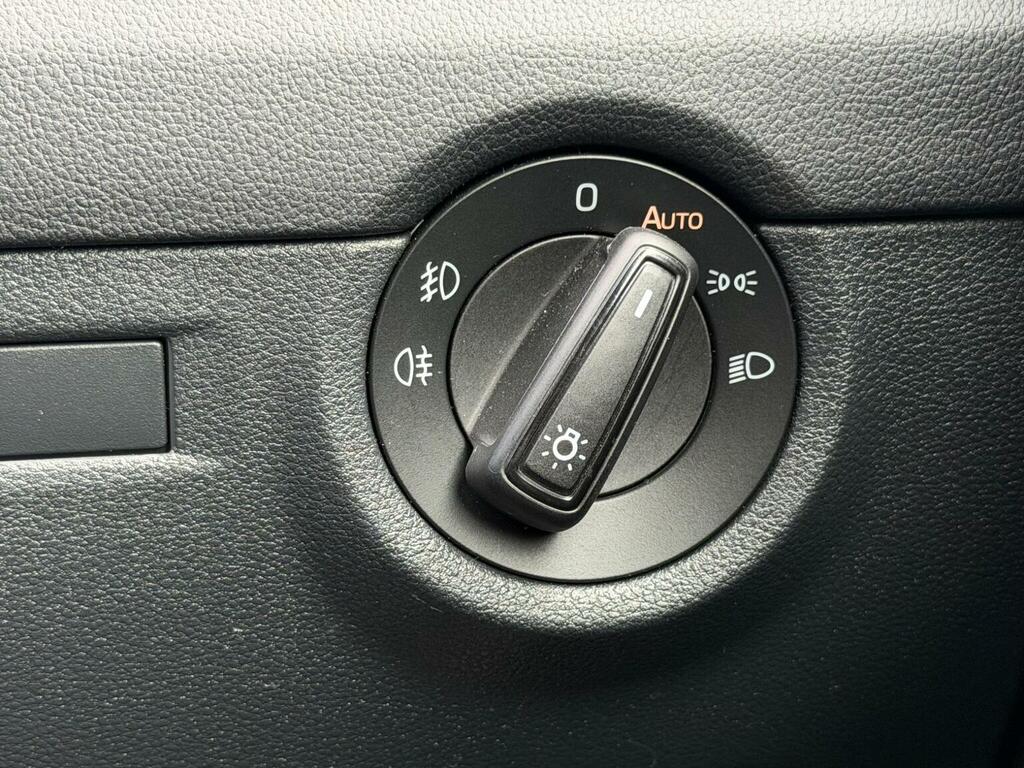 Skoda Octavia Se Tdi Blue #28