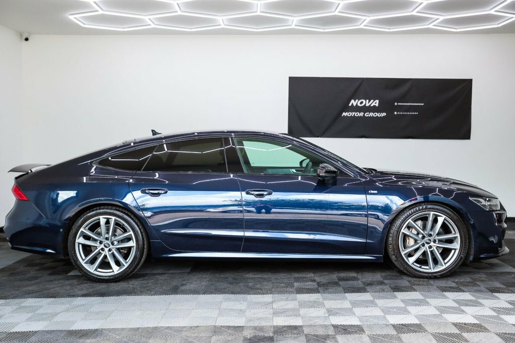 Audi A7 3L Black Edition Blue #5