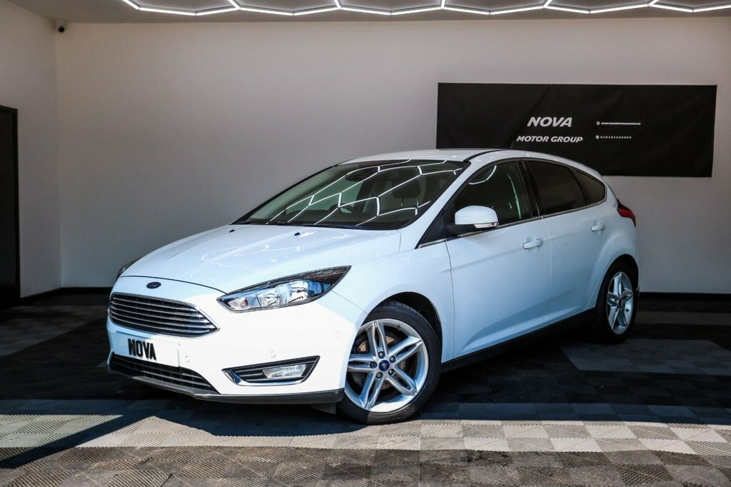 Ford Focus 1L Titanium YK15KPX White #2