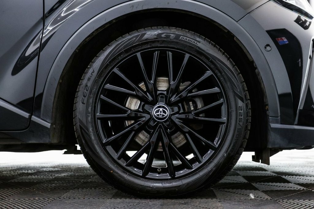 Toyota C-Hr 2.0 Hybrid Design #23
