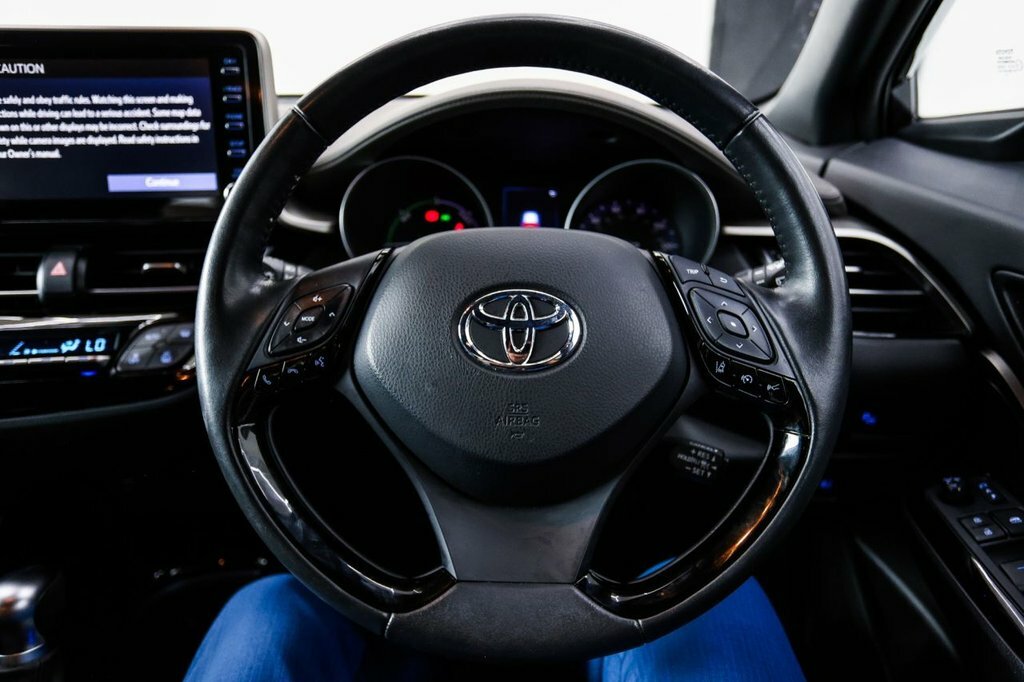 Toyota C-Hr 2.0 Hybrid Design #33