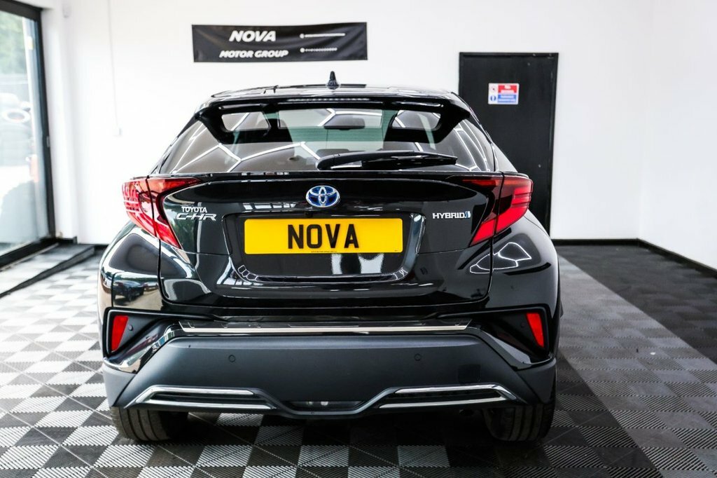 Toyota C-Hr 2.0 Hybrid Design #9