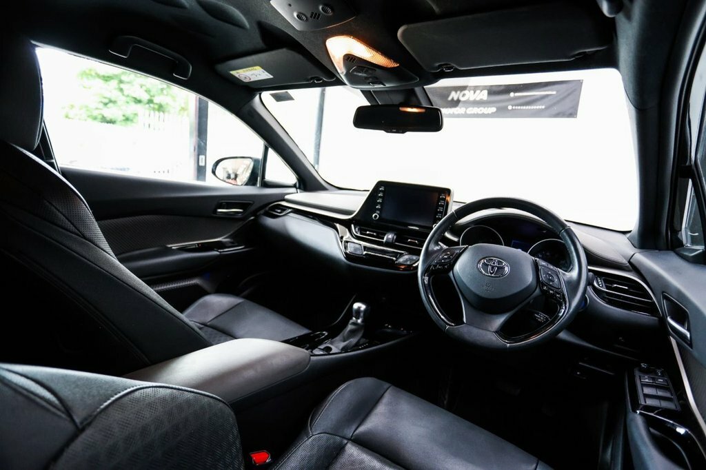 Toyota C-Hr 2.0 Hybrid Design #25