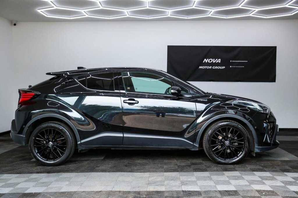 Toyota C-Hr 2.0 Hybrid Design #10