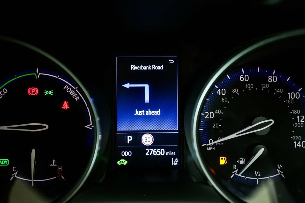 Toyota C-Hr 2.0 Hybrid Design #39