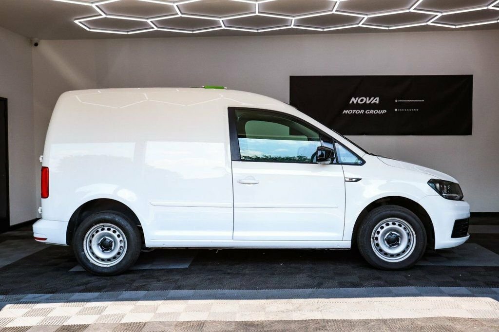 Volkswagen Caddy 2L Startline White #5