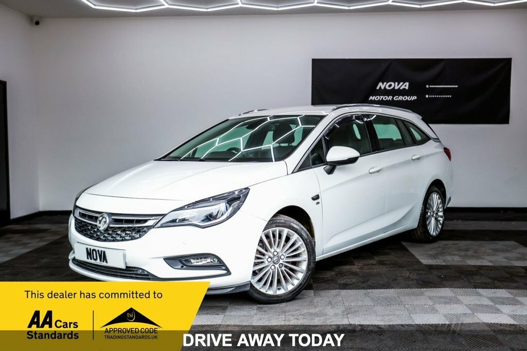 Vauxhall Astra 1.6L Elite Nav White