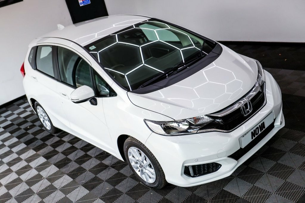 Honda Jazz 1.3L Se White #4