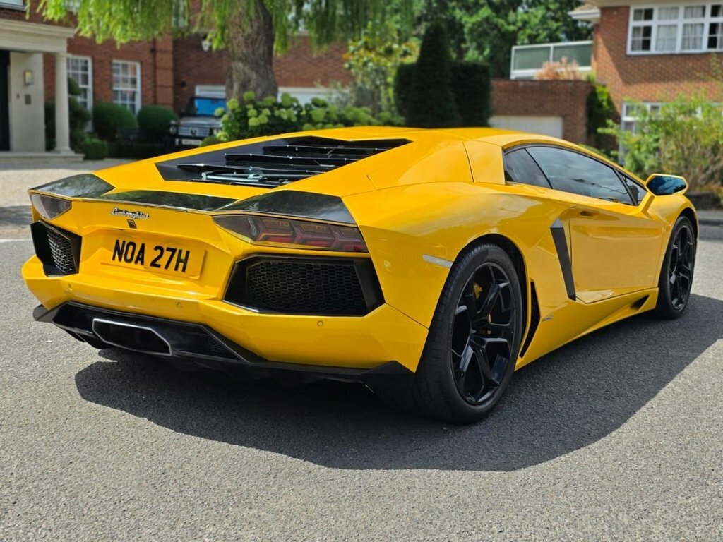 Lamborghini Aventador 6.5L Lp 700-4 Yellow #5