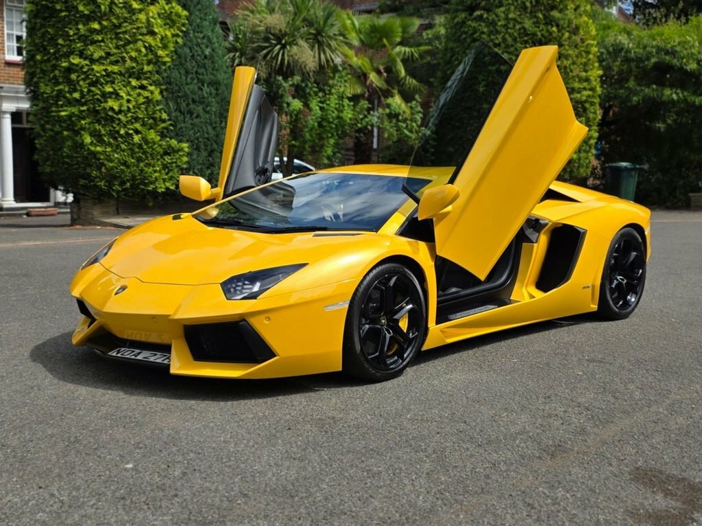 Lamborghini Aventador 6.5L Lp 700-4 Yellow #3