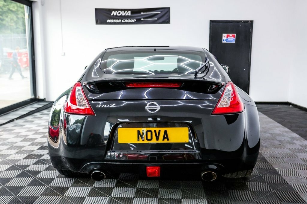 Nissan 370Z V6 Red #11