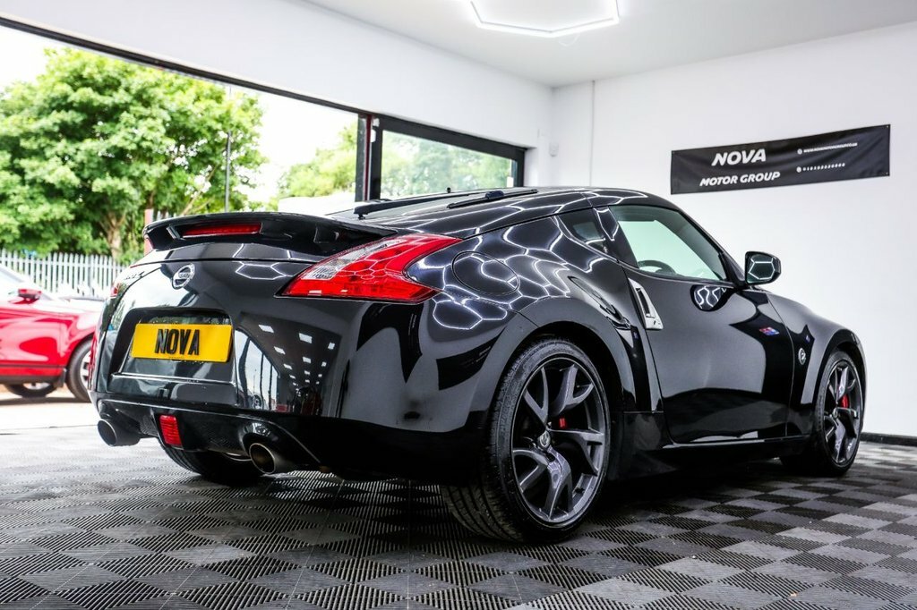 Nissan 370Z V6 Red #10