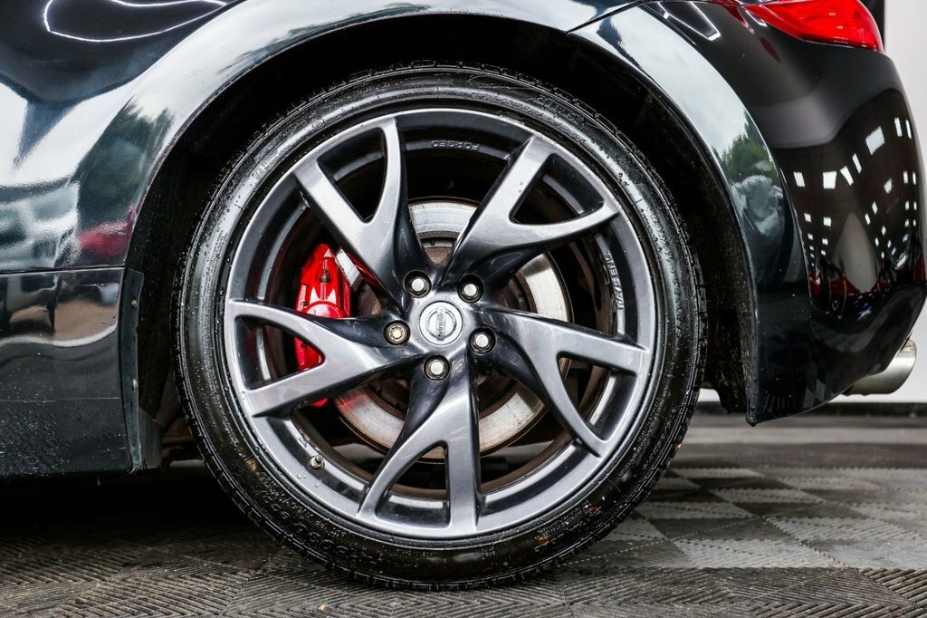 Nissan 370Z V6 Red #15