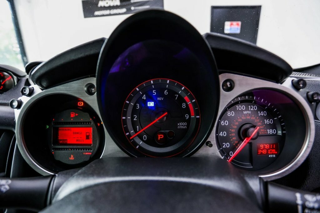 Nissan 370Z V6 Red #40