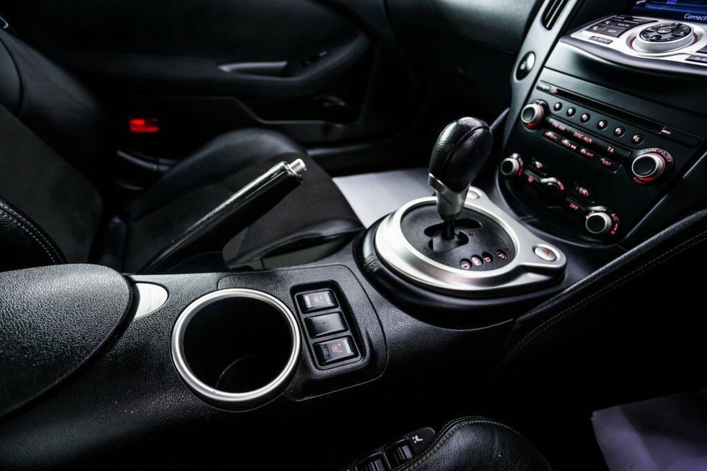 Nissan 370Z V6 Red #57