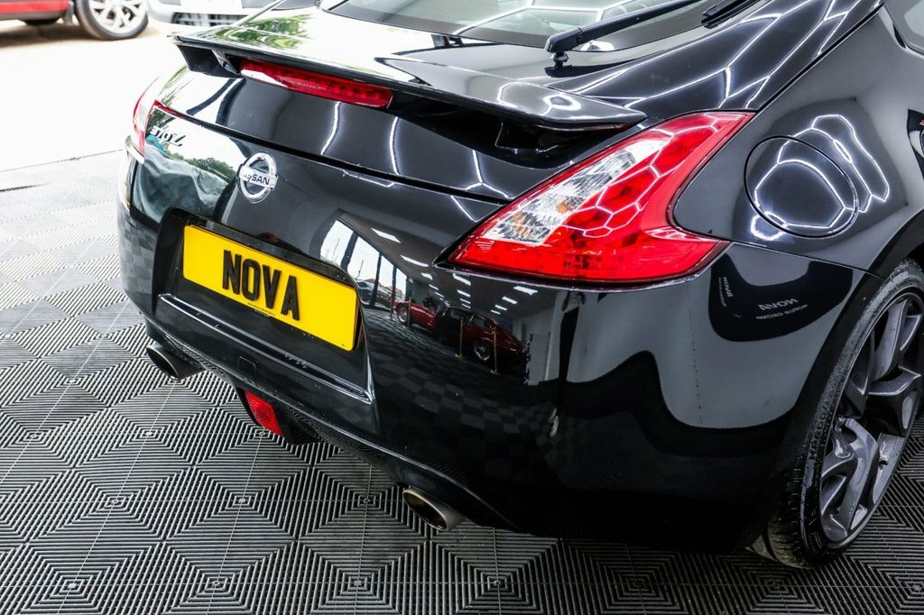 Nissan 370Z V6 Red #13