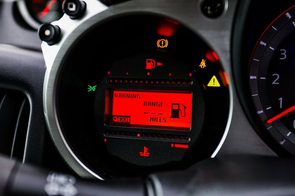 Nissan 370Z V6 Red #42