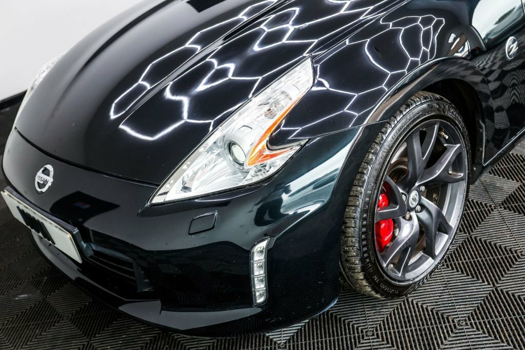 Nissan 370Z V6 Red #18