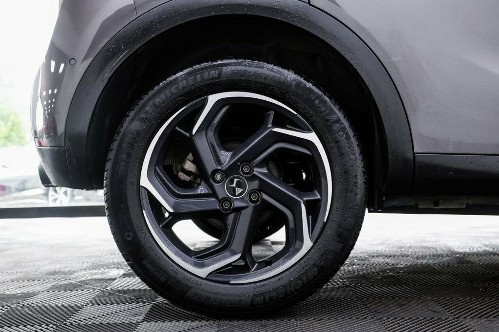 DS DS 3 Crossback Ds Ds 3 Crossback 1.2 Puretech Prestig Grey #23