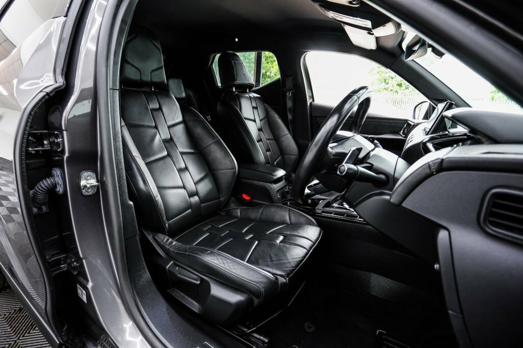 DS DS 3 Crossback Ds Ds 3 Crossback 1.2 Puretech Prestig Grey #26