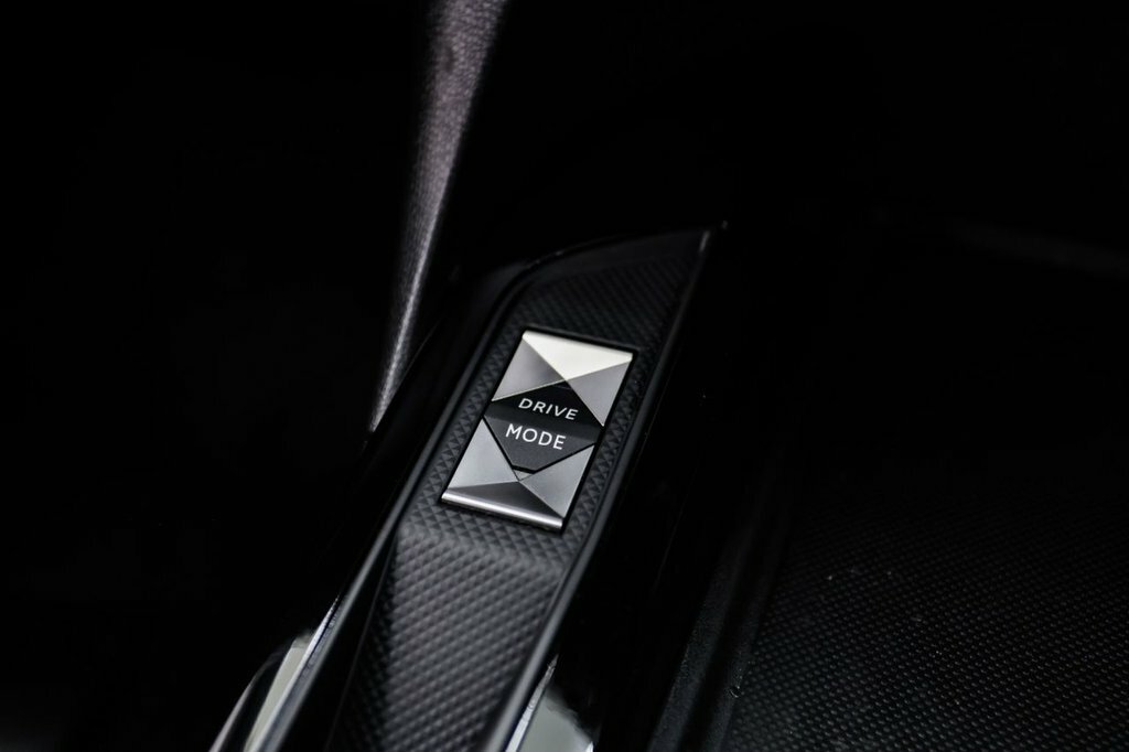 DS DS 3 Crossback Ds Ds 3 Crossback 1.2 Puretech Prestig Grey #46