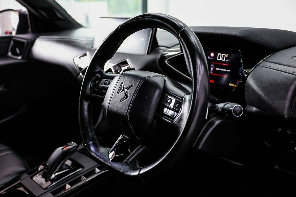 DS DS 3 Crossback Ds Ds 3 Crossback 1.2 Puretech Prestig Grey #32