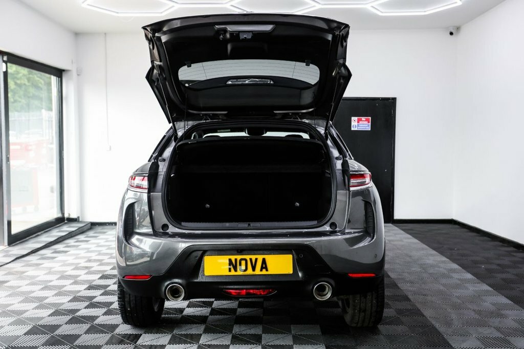 DS DS 3 Crossback Ds Ds 3 Crossback 1.2 Puretech Prestig Grey #53